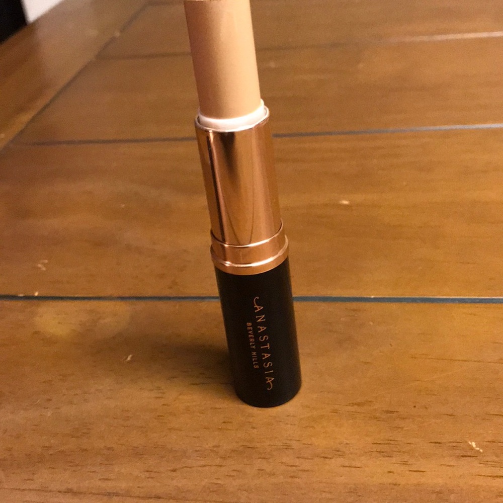 Anastasia Beverly Hills Stick Foundation
